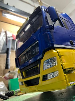 Camion RC MAN TGX Tamiya