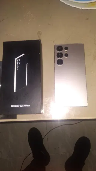 Samsung Galaxy S25 Ultra - Impecable