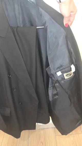 Traje de chaqueta elegante negro