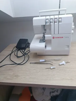 Remalladora/Overlock Singer S010L