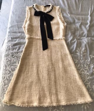 Vestido Zara Beige Estilo Chanel. Sin usar.