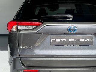 Toyota Rav4 2.5l 220H Luxury