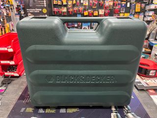 Lijadora de Banda Black & Decker KA85EK