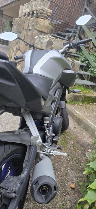Yamaha MT-125 Naked Negra/Gris