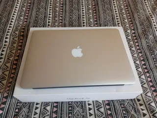 MacBook Air 13 2017 (como nuevo)