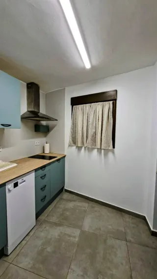 Se alquila piso en Haro