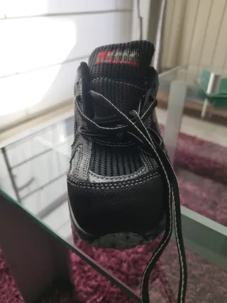 Zapatos de seguridad Cofra negros