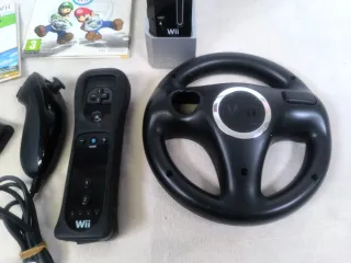 Consola Nintendo Wii Negra + Accesorios