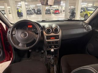 Dacia Sandero 2011
