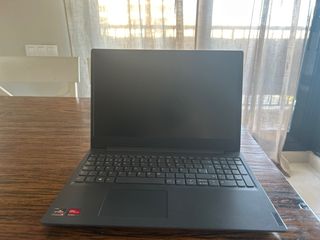 Ordenador portátil Lenovo 15,6 negro