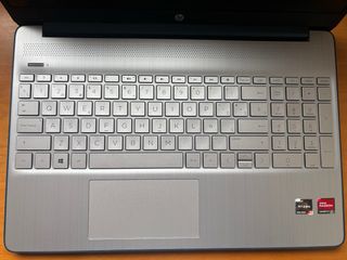 HP 15s-eq2044ns Ordenador Portátil