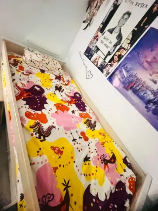 Cama alta infantil/juvenil con escritorio