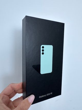 Caja Samsung Galaxy S24 FE Menta