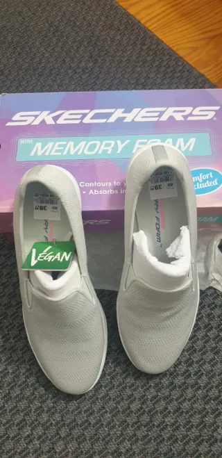 Skechers Memory Foam Calzado