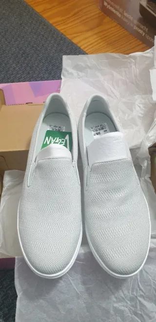 Skechers Memory Foam Calzado