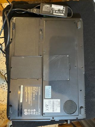 Portátil Comelta Middle M 740 (Barebone DL71)