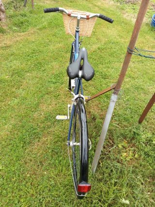 Bicicleta de carretera azul