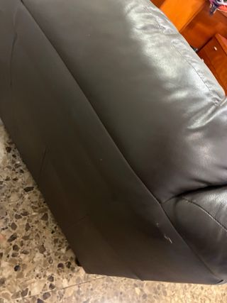 Sofá de piel de 2 plazas NO NEGOCIABLE