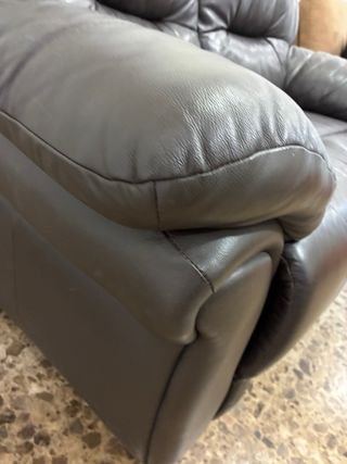Sofá de piel de 2 plazas NO NEGOCIABLE