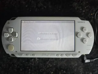 Console Sony PSP-1004 Bianca