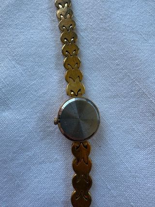 Reloj Bill Blass Dorado Mujer