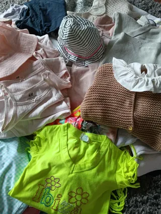 Lote Ropa Niña 1-3 Años y regalo bastante ropita