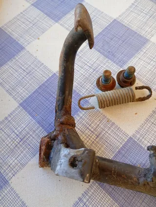 Caballete Peugeot sv49