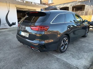 KIA Ceed Tourer phev