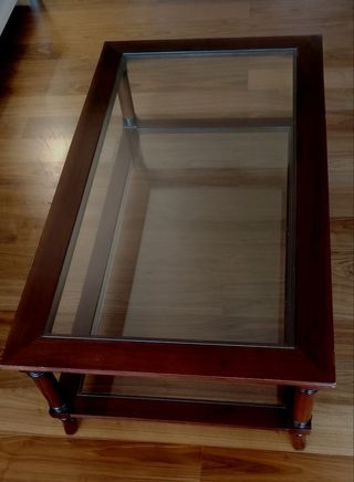 Mesa de centro de madera y cristal