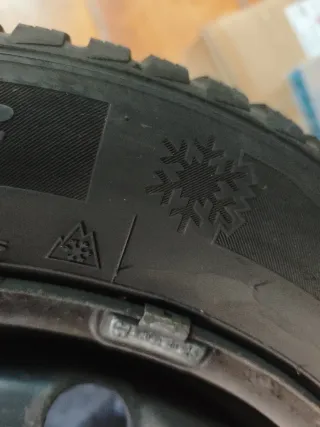 4x Hankook Winter ICept RS2 185/60R15 + Llantas
