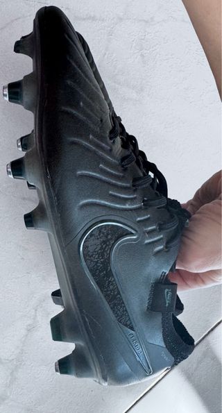 Botas de fútbol Nike Tiempo Negras