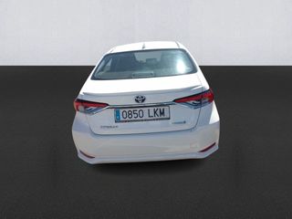 Toyota Corolla 1.8 125 Híbrido Active Tech E-CVT Sedán 90 kW (122 CV)
