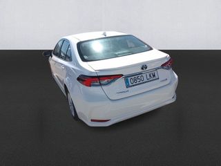 Toyota Corolla 1.8 125 Híbrido Active Tech E-CVT Sedán 90 kW (122 CV)