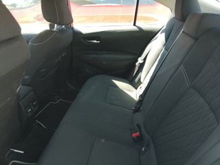 Toyota Corolla 1.8 125 Híbrido Active Tech E-CVT Sedán 90 kW (122 CV)