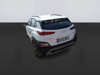 Hyundai Kona 1.6 GDI HEV Maxx DCT 104 kW (141 CV)