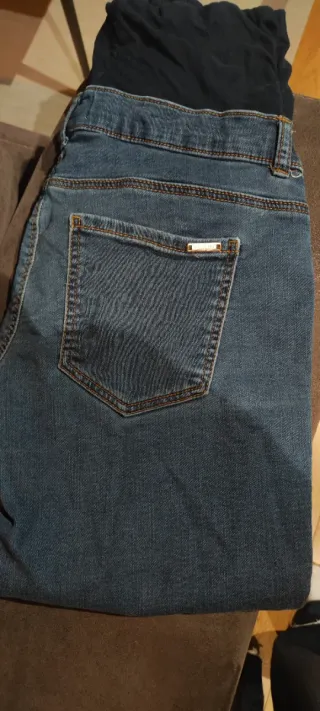 Ropa premamá-pantalones y camisas