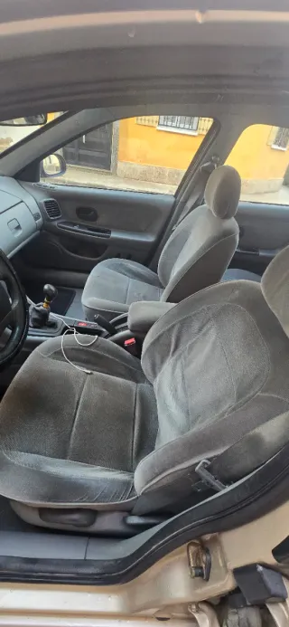 Coche Renault Laguna