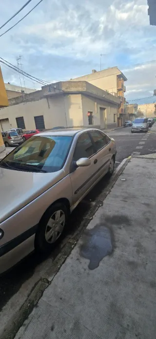 Coche Renault Laguna