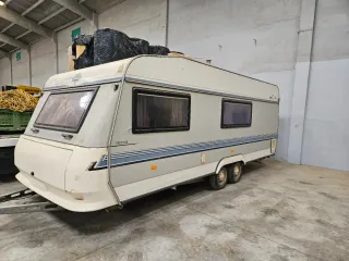 Caravana Hobby Prestige