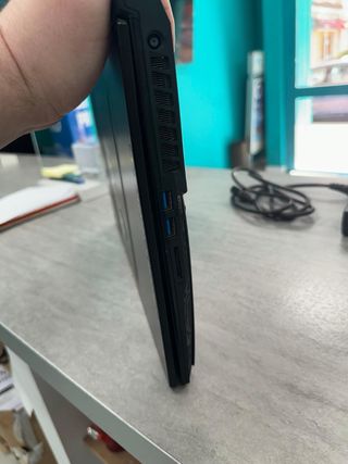 Portátil Gaming MSI GL75 Leopard