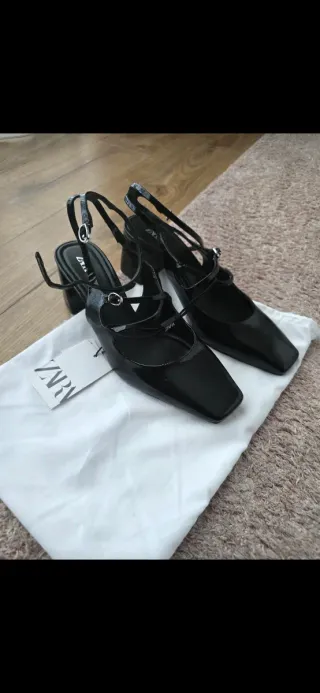 Zapatos chica Zara. Nuevos