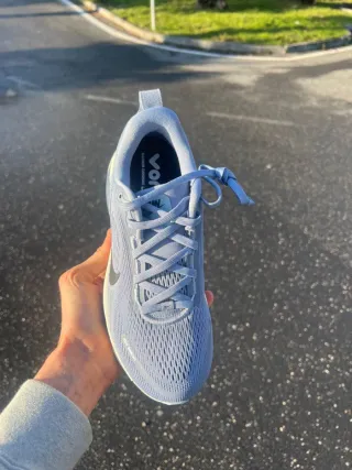 Nike Vomero 18