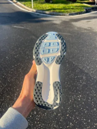Nike Vomero 18