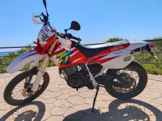 Yamaha TT600E Enduro Roja y Blanca