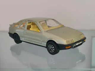 Coche de juguete Ford Sierra XR4i Guiloy