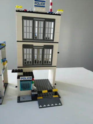 Stazione di Polizia Lego City 3 Moduli