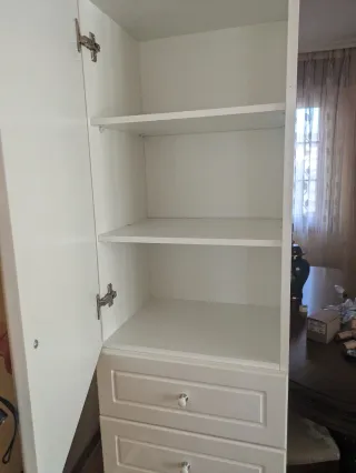 Armario de baño alto blanco