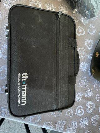 Trompeta Pocket dorada con funda