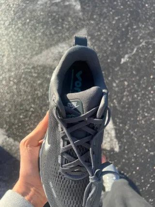 Nike Vomero 18