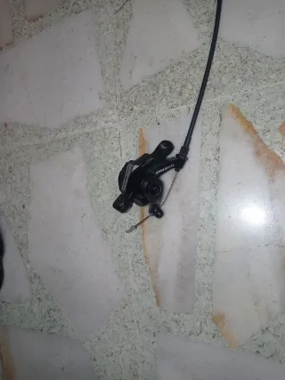 Freno delantero Tektro